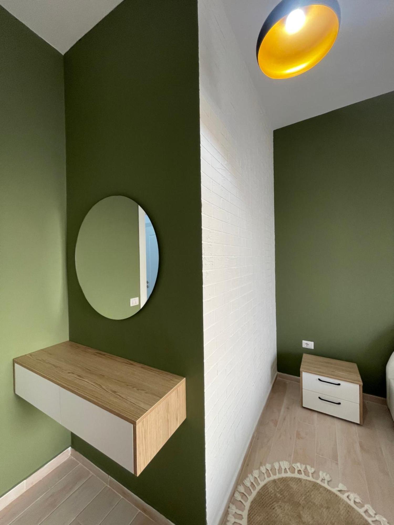 Perla Luxury Apartment - Private Patio & Parking Vlore Bagian luar foto